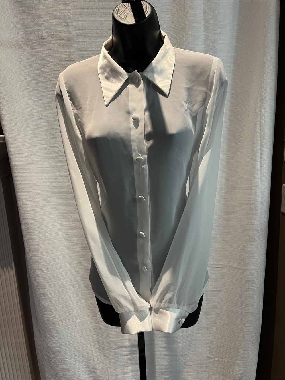 Carol Reid Collections White Sheer Blouse w Silk Look Collar & Cuffs